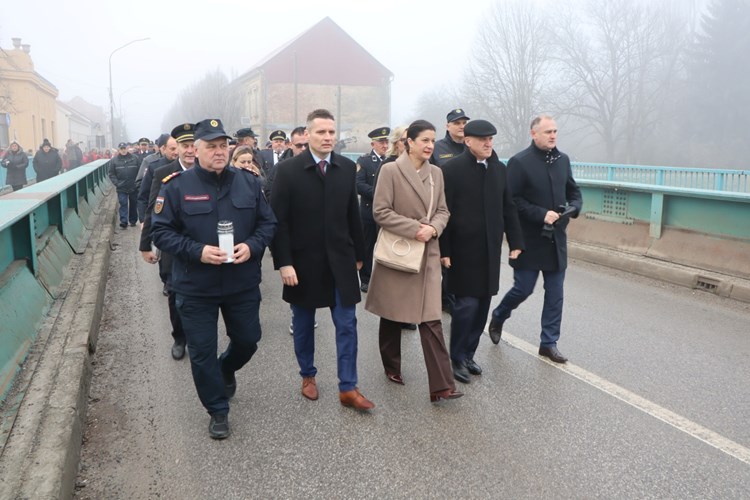 Slika /slike/5. obljetnica potresa u Petrinji (1).jpg